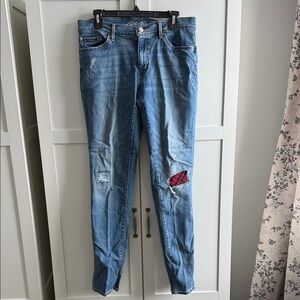 Stylish Blue Distressed Women Jeans